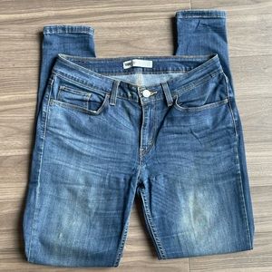 Levi jeans